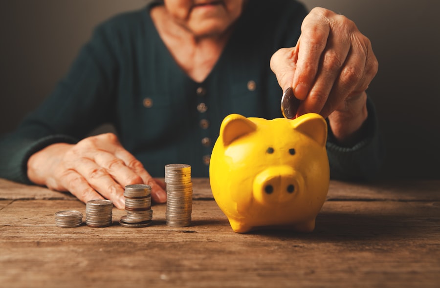 Finansowa edukacja seniorów: klucz do stabilnej emerytury 3 Photo financial education seniors